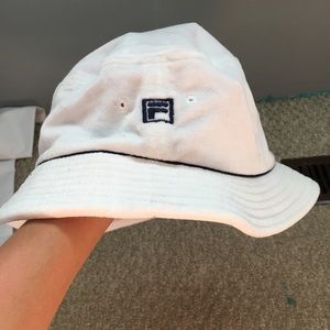 FILA white bucket hat!!
